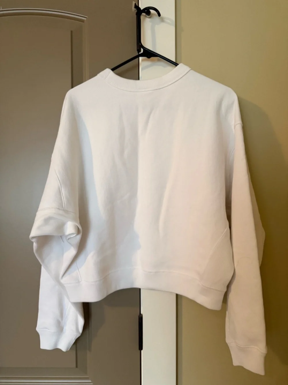Champion White Cropped Crewneck Sweatshirt - Picture 2 of 3